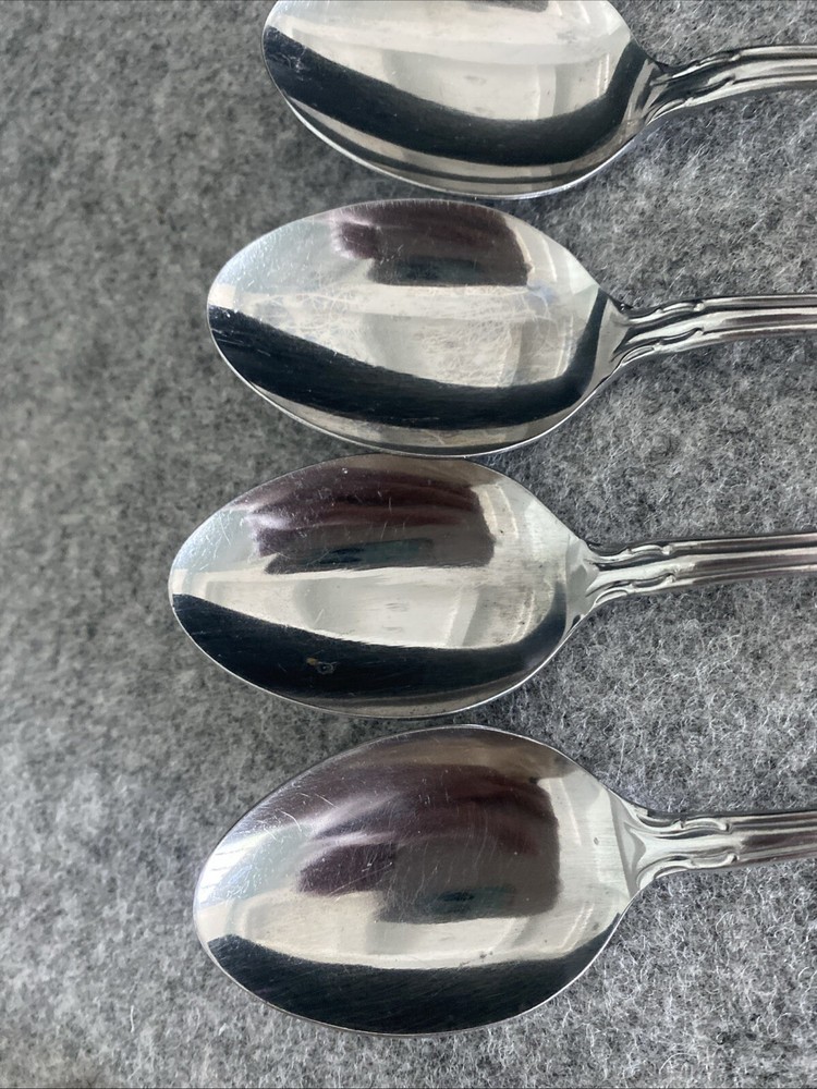 4 TOWLE/SUPREME CUTLERY STAINLESS FLATWARE, "PIERRE" PATTERN DINNER SPOONS