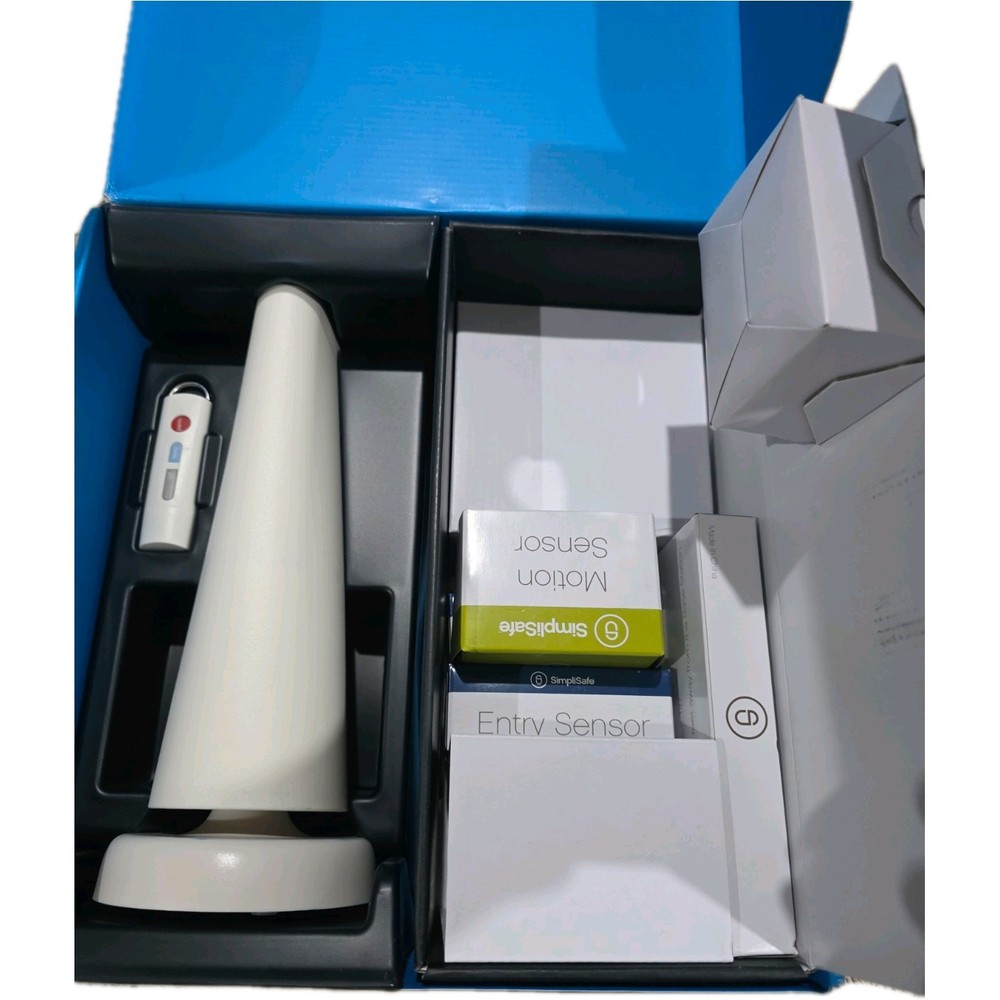SimpliSafe Home Security System 7 PC Extra Original White New Damaged Box