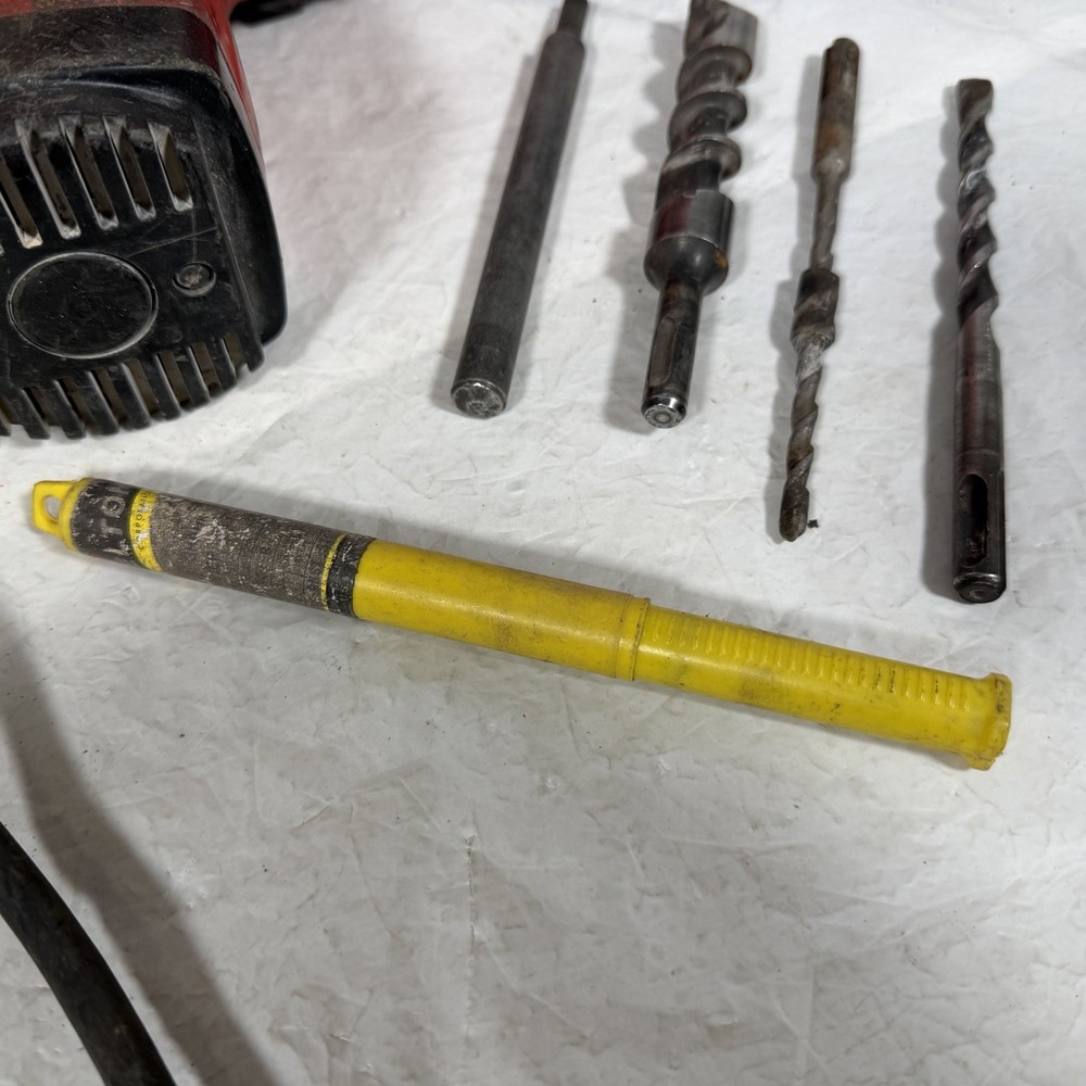 HILTI HAMMER DRILL MODEL TE 12 W/ HARD CARRYING CASE AND DRILL BITS Working