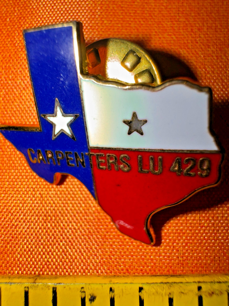 Carpenters LU 429 Lapel / Hat / Vest / Backpack Pin