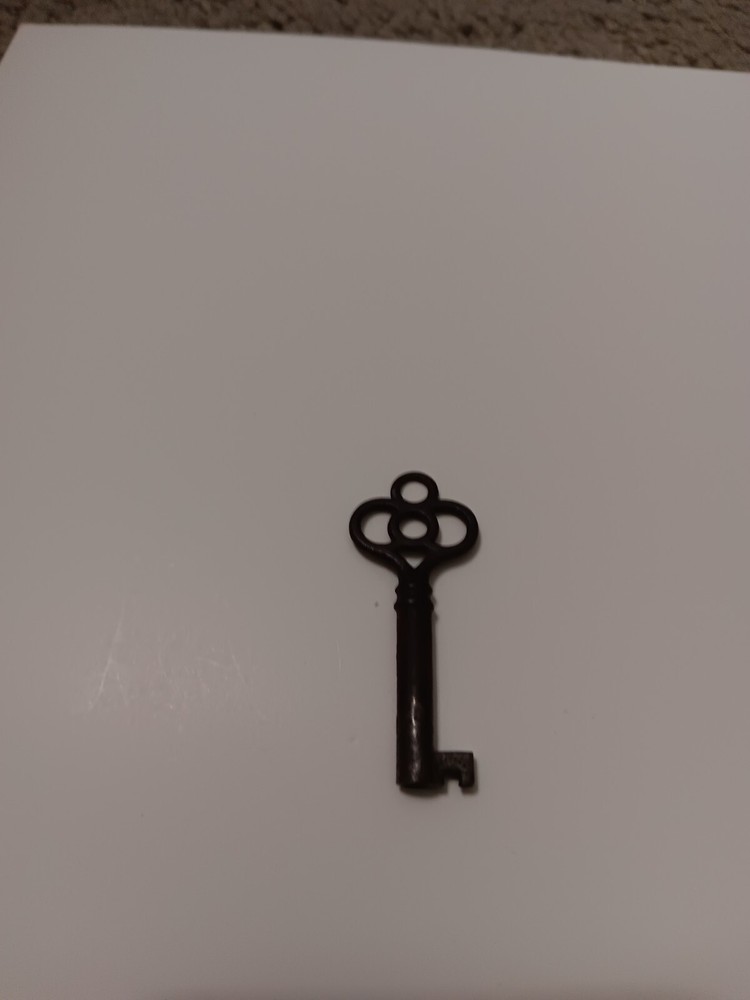 barrel key lock cast iron antique