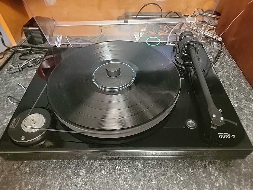 Music Hall MMF-7 Turntable Working Condition