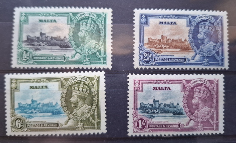 Malta 1935 Silver Jubilee set of 4, hinged mint