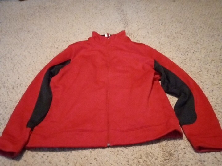 Red Under Armor Full Zip Jacket Size XL