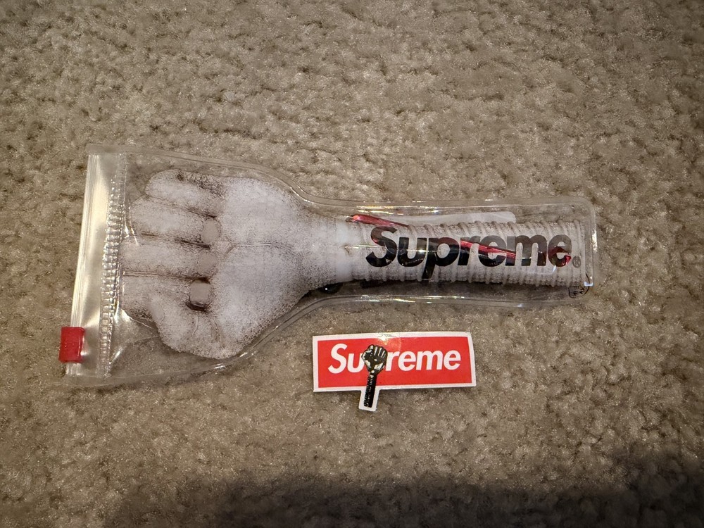Supreme Hardies Hardware Set - SS23 - NEW