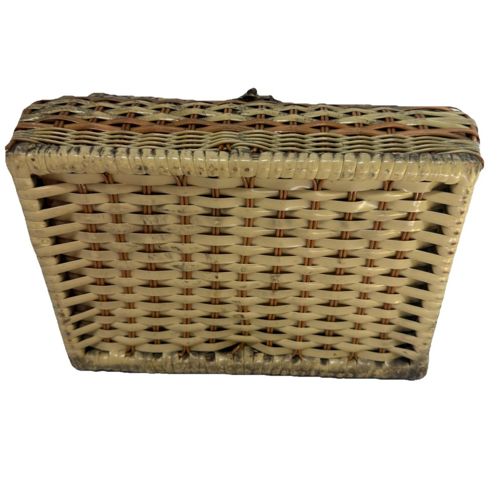 VTG Wicker Sewing Basket Needs Hinge Repair