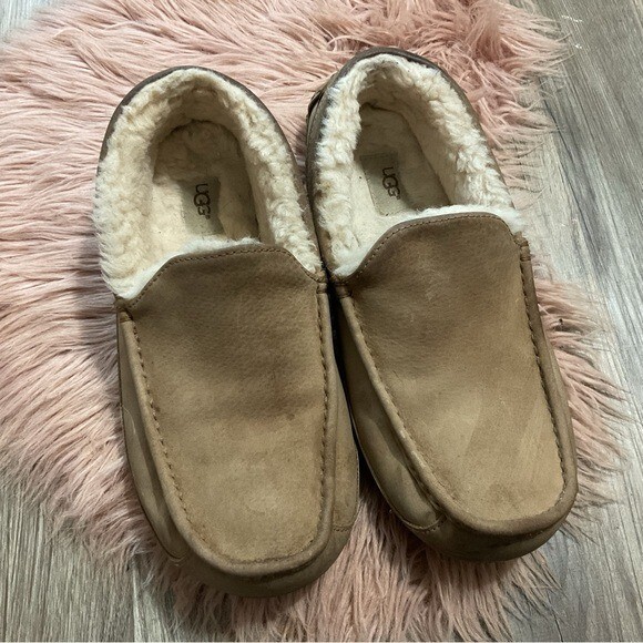 UGG Brown Faux Fur Slippers Size 11