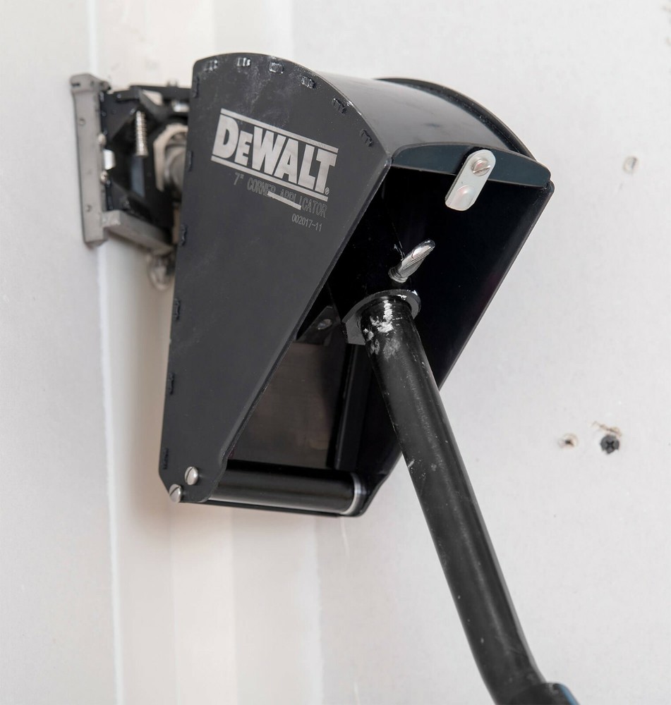 DEWALT Drywall Extendable Corner Applicator Handle w/ Adapter 47-77" Taping Tool