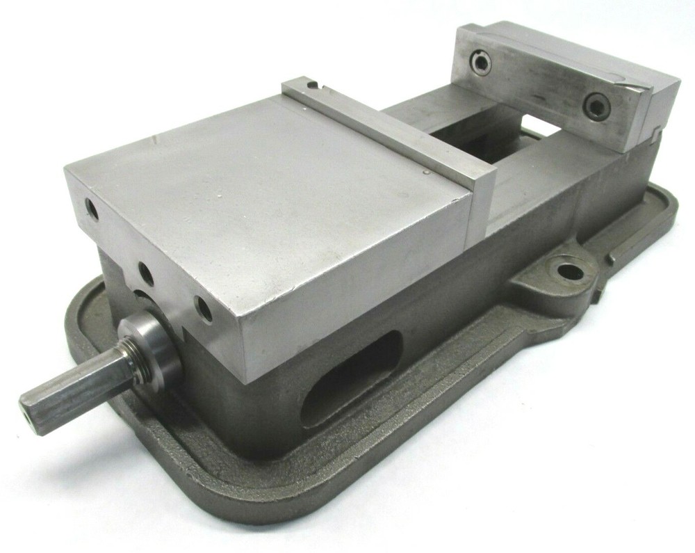 KURT ANGLOCK 6" MILLING MACHINE VISE w/ JAWS & HANDLE - #D60