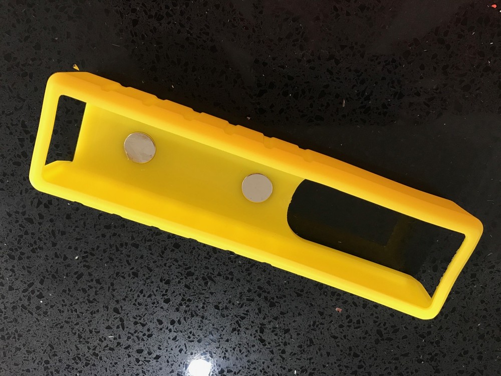 CLIPLIGHT HEMI MINI WORKSHOP / CAR LIGHT MAGNETIC YELLOW RUBBER CASE CASING
