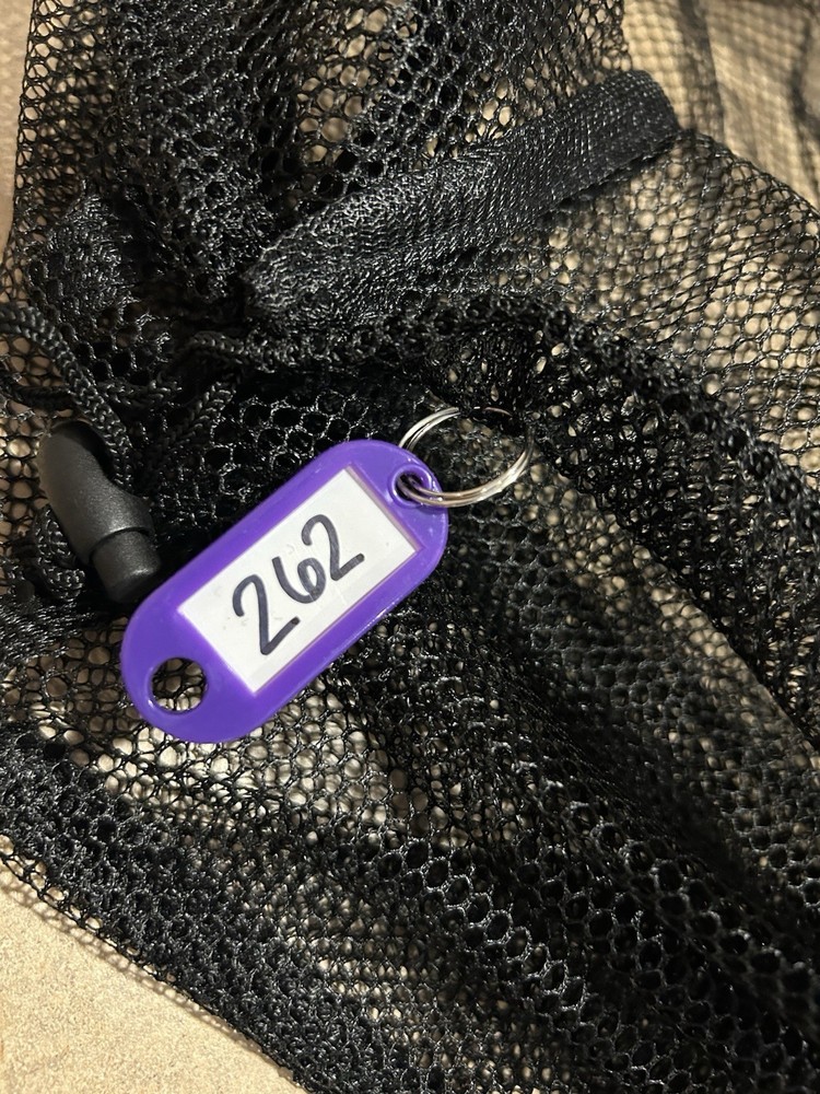 St John’s Bay Deep Wine Pullover Knit Sweater Men’s Large NWT