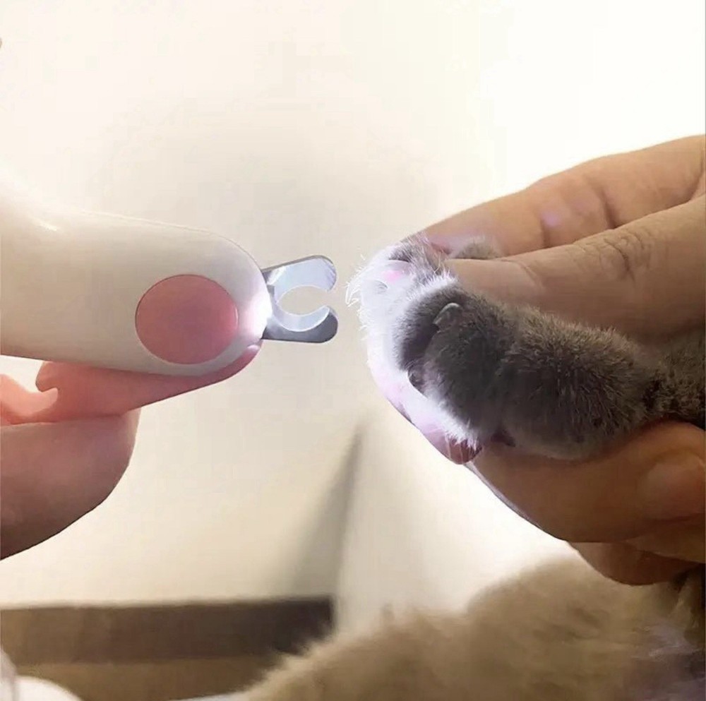 LED Light Nail Clipper Pink - A0194