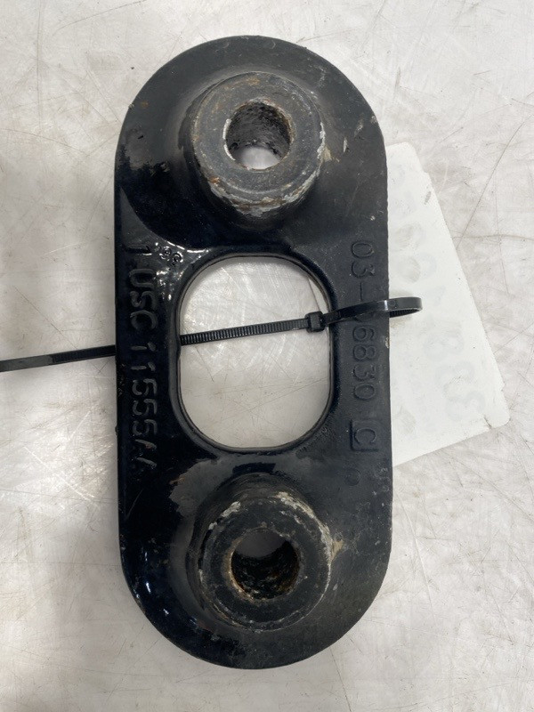 2018 Paccar DX40 Torque Rod Bracket 0306830 (338-10356)