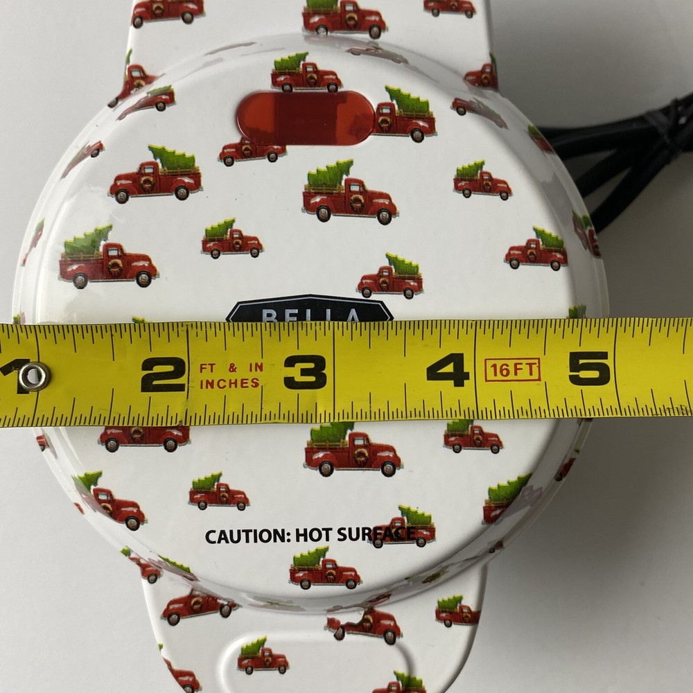 Bella Mini Waffle Maker Christmas Tree Design, Multicolor, Holiday Edition