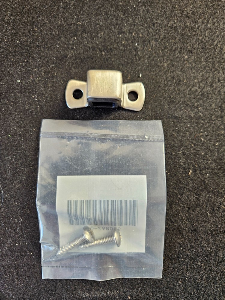 Von Duprin Vertical Surface Vertical Rod Guide US (26D)