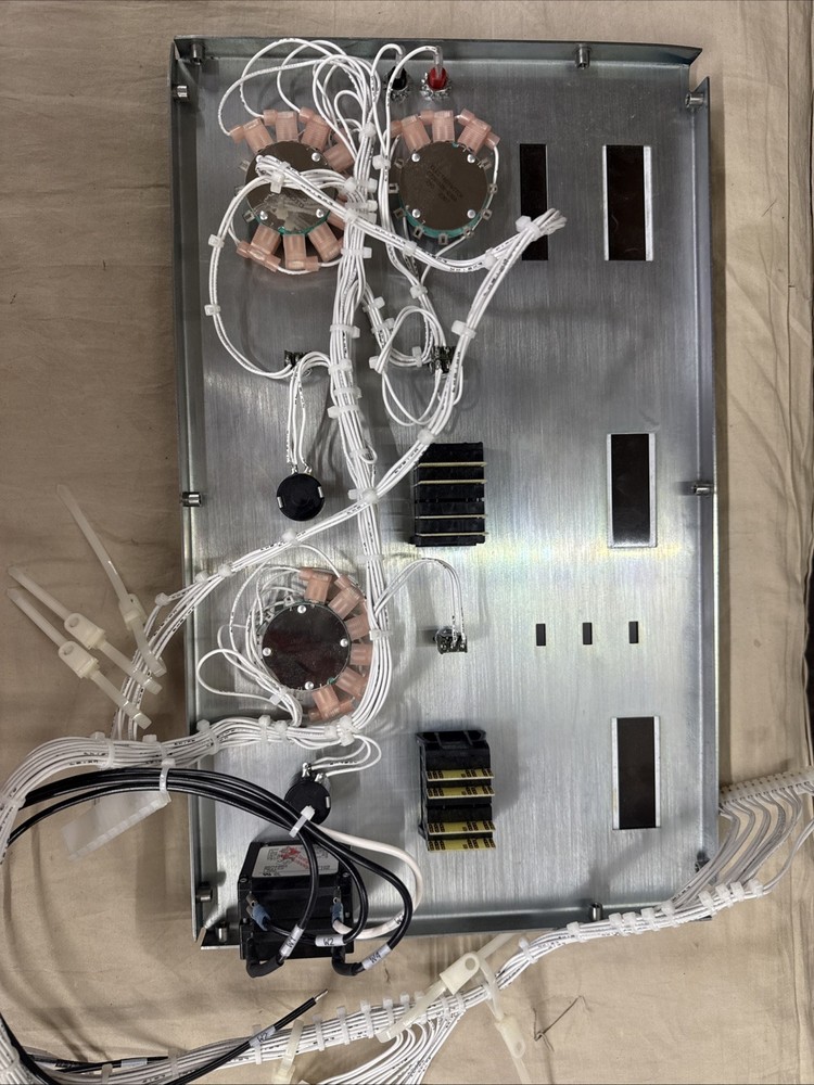 Nice CHRISTIE RF80-K CE REFLEX Battery Charger/Analyzer - Face Only