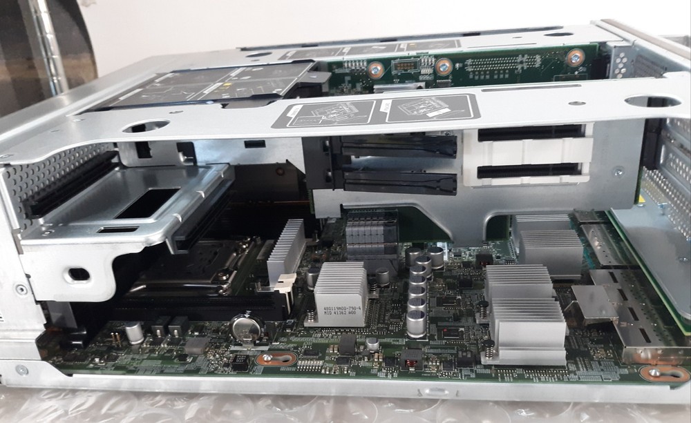 NetApp 111-01208+C1 SAN Filer System Controller Module NO RAM w/ 1x Proc