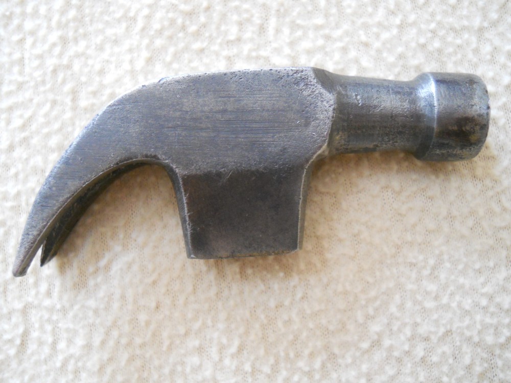 Vintage PLUMB 5 oz Bell Face Claw Hammer Head