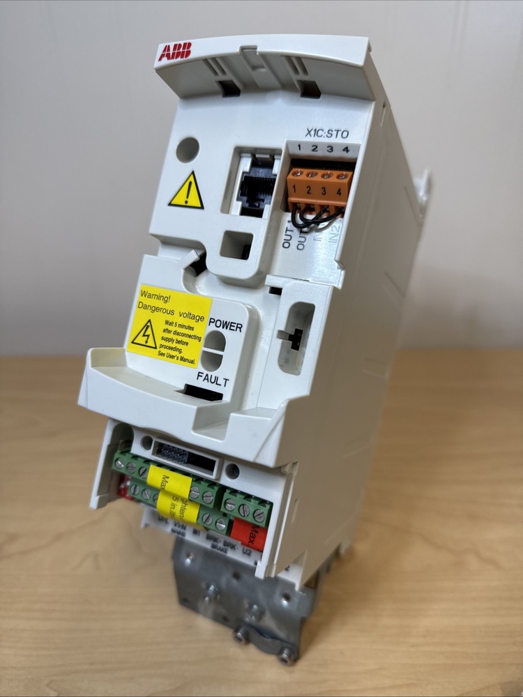 ABB ACS355-03U-05A6-4 VFD Variable Frequency AC Drive 2.2kW 3HP