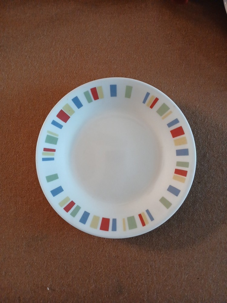 12-pc Corelle MEMPHIS Dinnerware Set w/Mugs *Red Blue Green Yellow Blocks