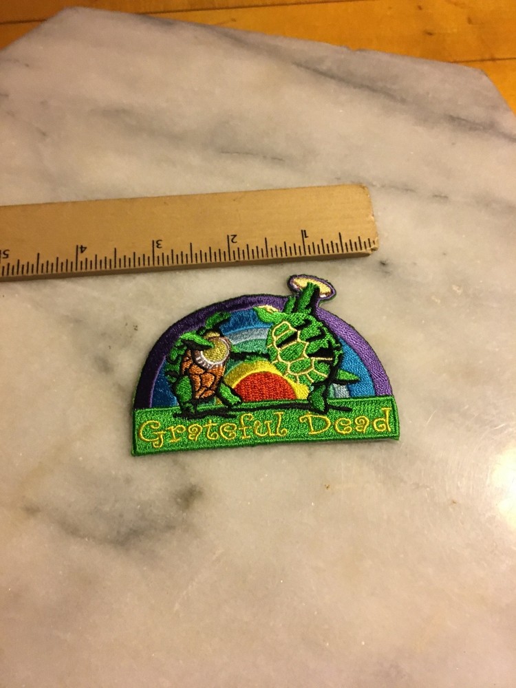 GRATEFUL DEAD IRON ON PATCH