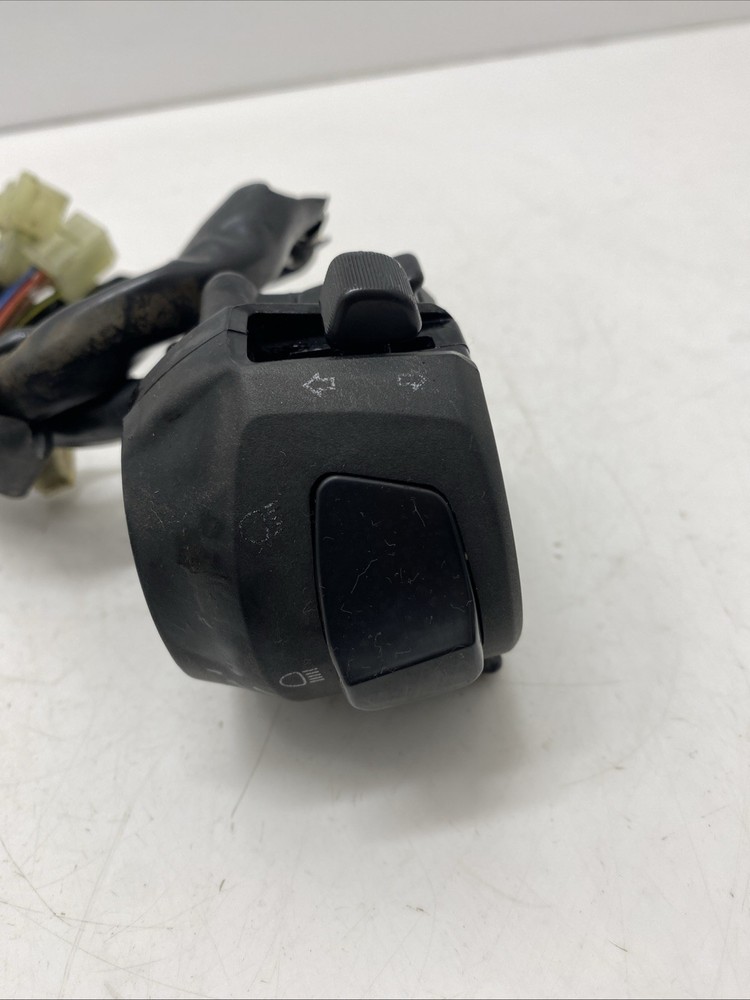 ♻️Yamaha Yp125r X-max 2014 - 2016 Left Side Switchgear ♻️