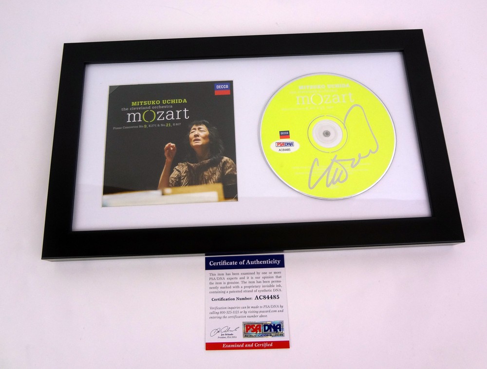 Mitsuko Uchida Pianist Mozart Signed Autograph CD Framed PSA/DNA COA