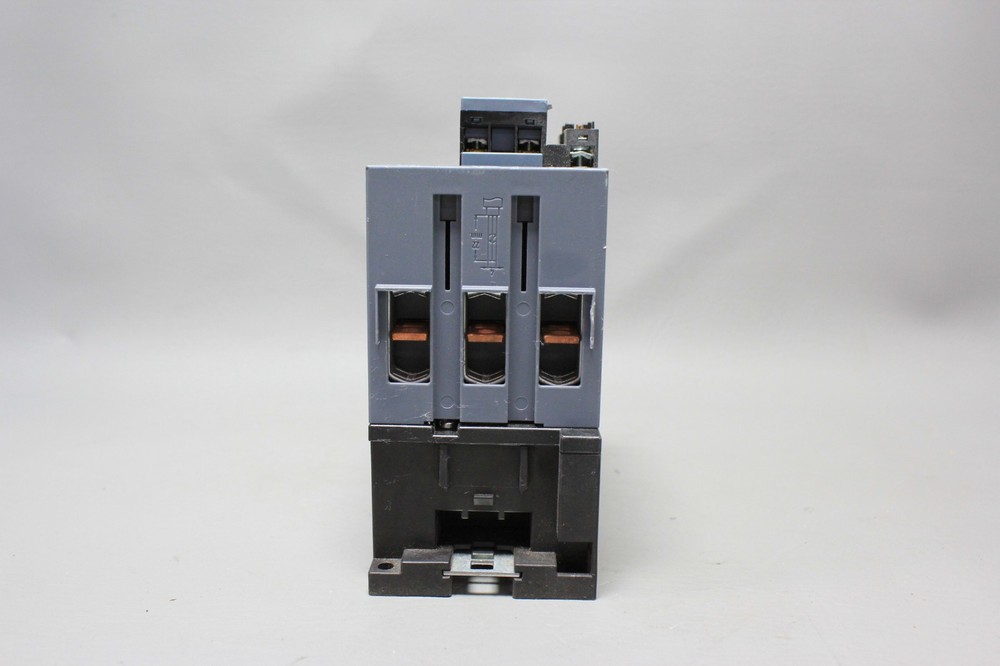 SIEMENS 3RT2046-1AK60 CONTACTOR