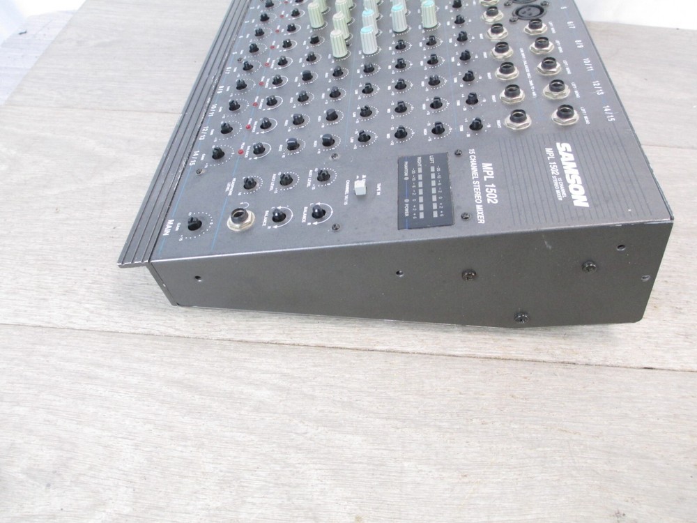 Samson Technologies MPL1502 15 Channel Stereo Mixer **READ**