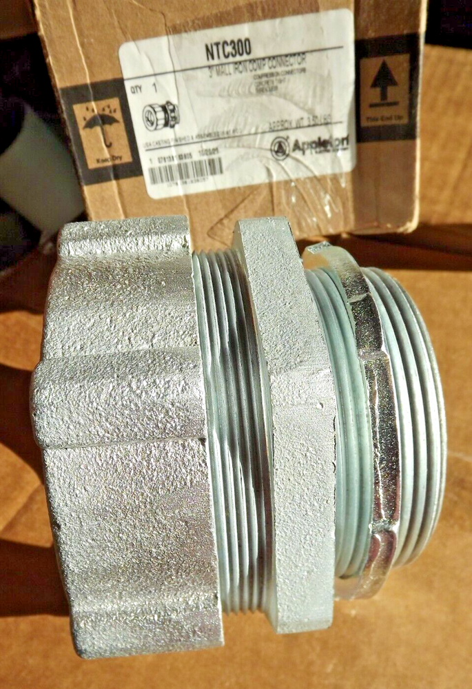 Appleton NTC-300 Mall iron Rigid Compression Connector 3" gedney 31-300