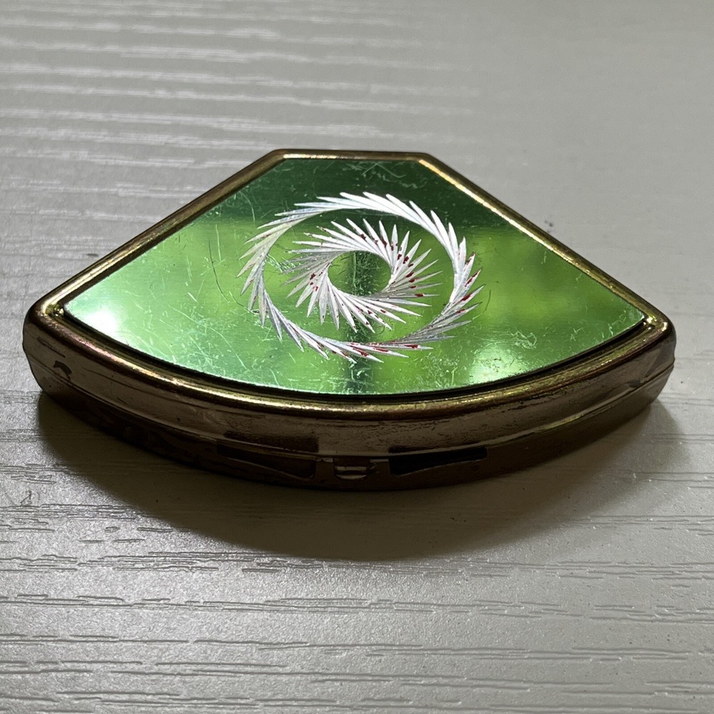 PILL BOX - MADE IN HONG KONG - SUNBURST PATTERN - GREEN Triangular Shape