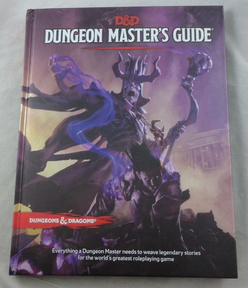 D&D Dungeons & Dragons 5E Dungeon Master's Guide (Gift Edition Foily Cover)