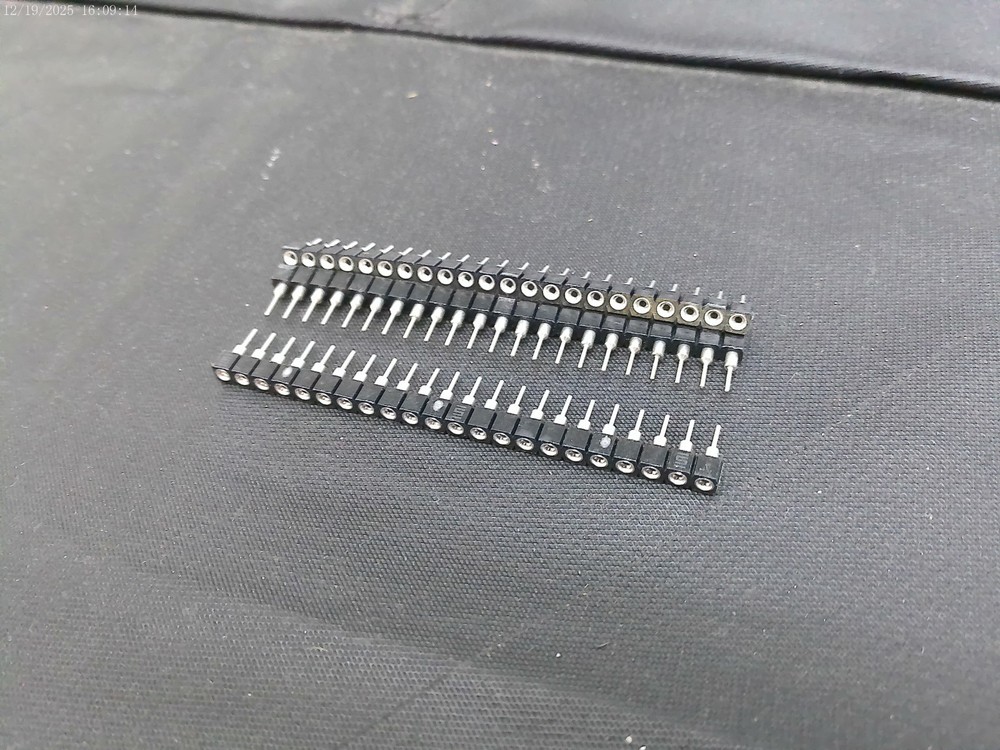 3X SAMTEC SS-122-TT-2 SINGLE ROW MACHINE PIN SOCKET CONNECTOR 22 POSITION 2.54mm