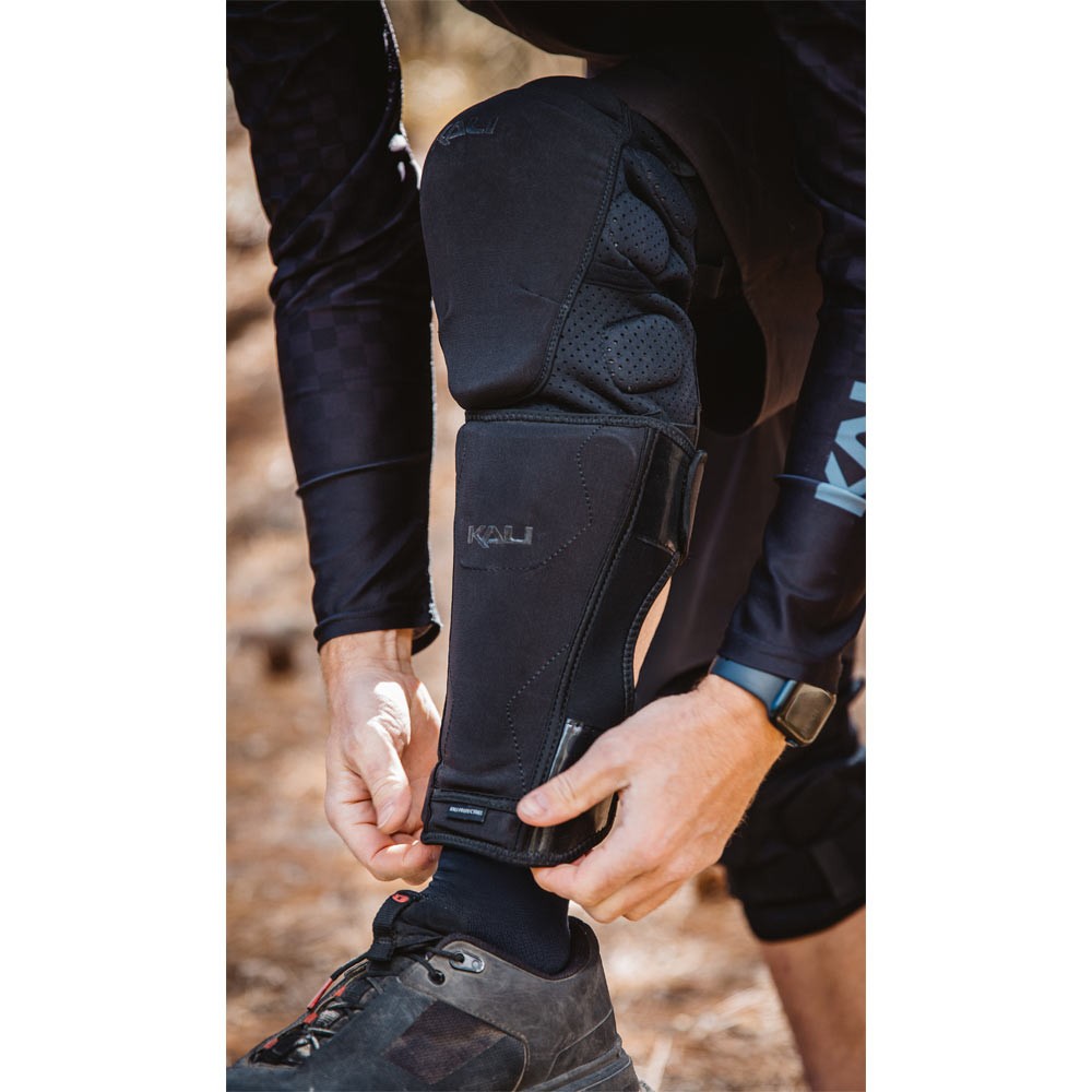 Kali Protectives Casa Shin Guard Small / Medium Black