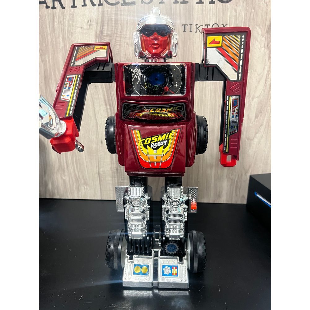 1987 Space Defender Battery Operated 1/14 Scale Variable Model Transformer Robot