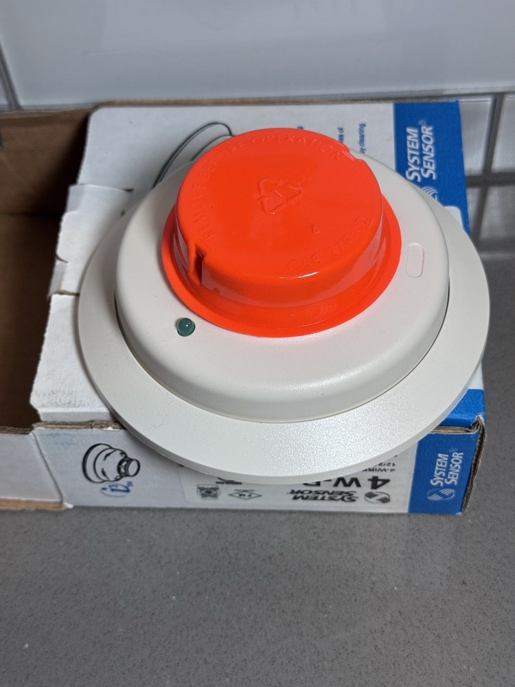 System Sesor 4W-B Smoke Detector (Tested)