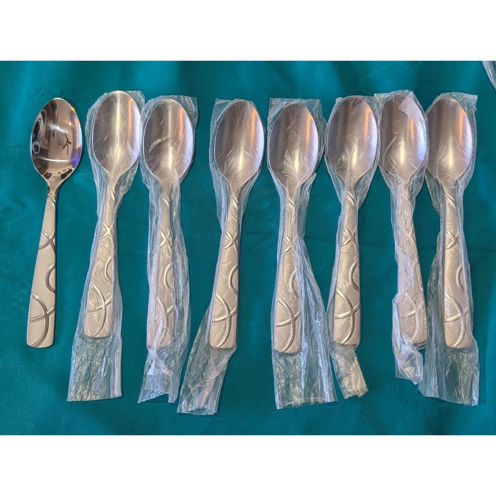 Set for 8 decorative 40PCS Silverware flatware dinnerware set