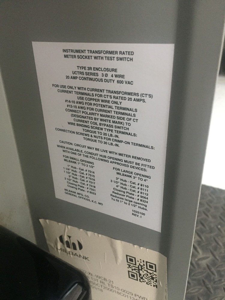 200 AMP 3 PHASE 10 20 AMP TERMINAL 3 PHASE METER BOX...148