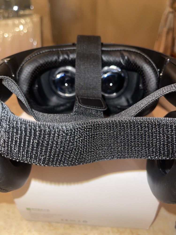 Bobovr Z6 Black Full Screen Adjustable Foldable Wireless Virtual Reality Headset