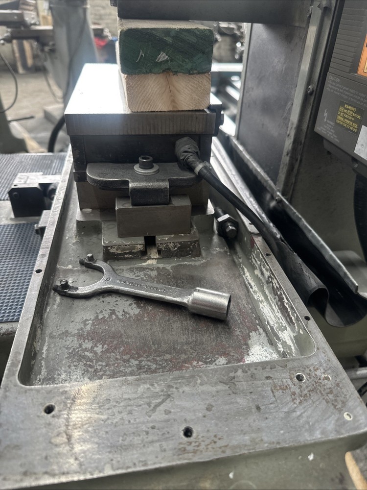 Mitsui Precision Toolroom 612 Surface Grinder Model MSG:200MH Machine# 82043185