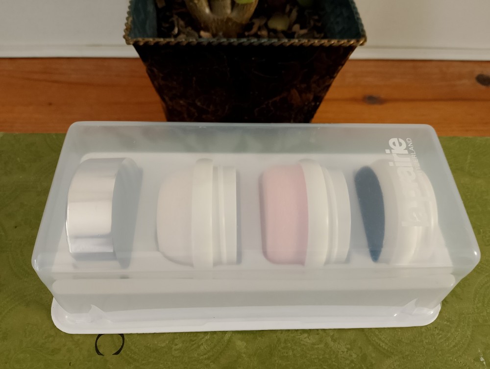 La Prairie Cellular Microdermabrasion Sponges