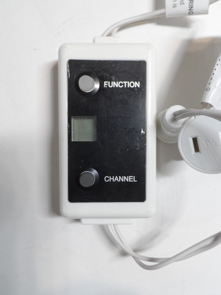 Sylvania Illuminet Christmas Light Controller (SNKSS-I-2B) White