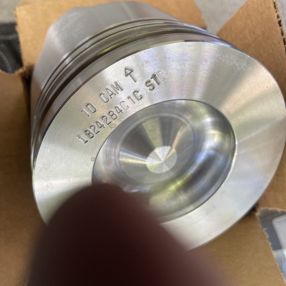 INTERNATIONAL KIT PISTON & RINGS 1830953C92