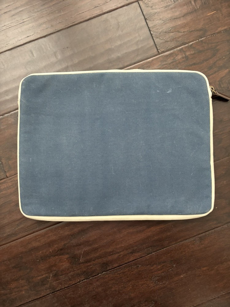 Vineyard Vines Laptop Computer Case Sleeve