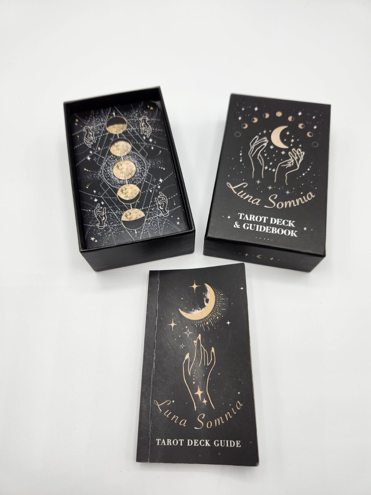 LUNA SOMNIA TAROT DECK & GUIDEBOOK