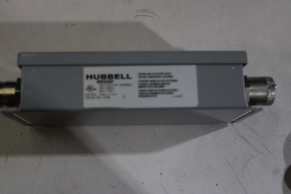 Hubbell M003SG00P Combination Devices