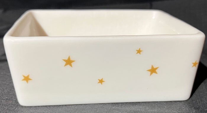 VINTAGE RETANGULAR TRINKET BOX PRAYING COMICAL ANGELS THAILAND
