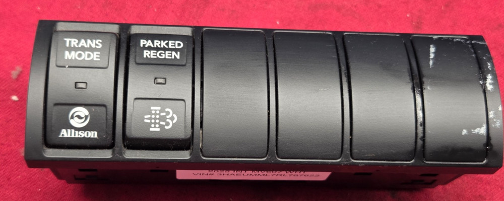 International  2 SWITCH PANEL Dash Panel - 4057689C4, 1004280 MUX