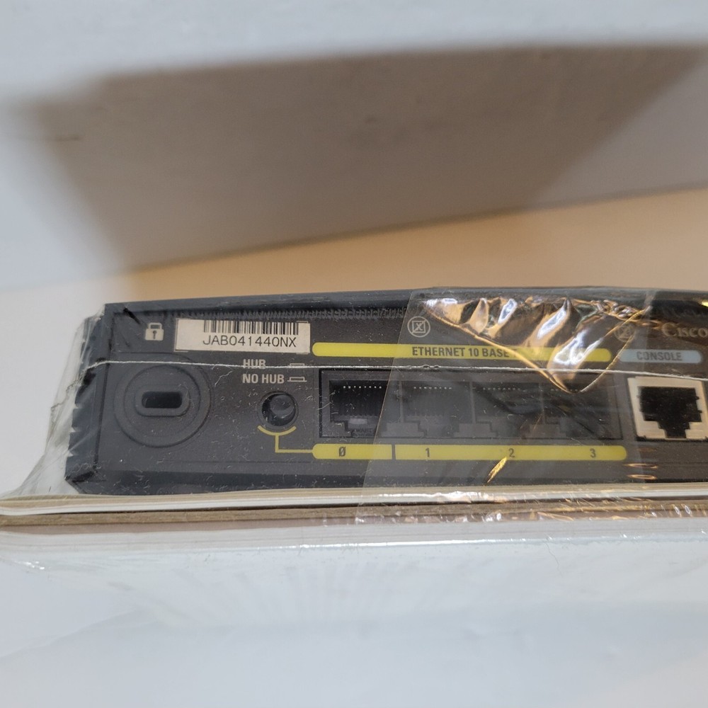 CISCO 804 ISDN ROUTER MODEM without power adapter