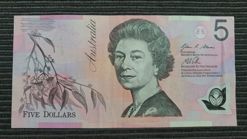 AUSTRALIA $5 2013 LAST PREFIX Banknote EA13 542287
